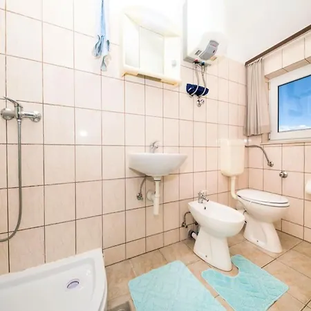 Comfortable With Terrace - Two Bedroom With Terrace Apartment Trogir